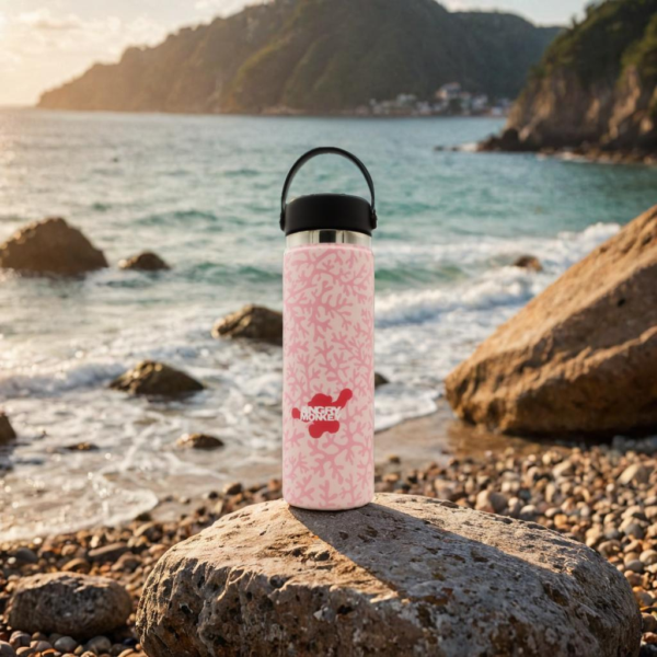 Angry Monkey insulated bottle – keeps drinks hot or cold for hours.